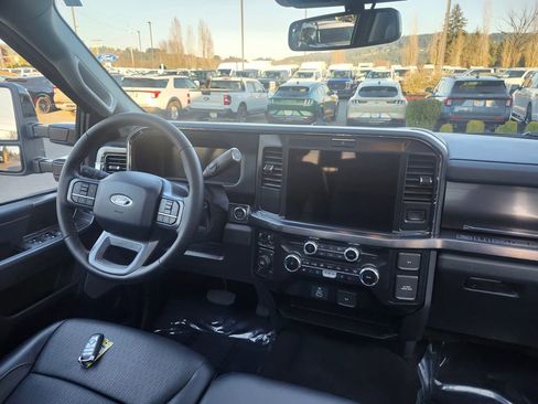 Used 2025 Ford F350 Lariat w/ Camper Package AWD/4WD image 21