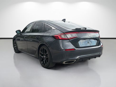 Used 2023 Honda Civic Sport Touring image 3