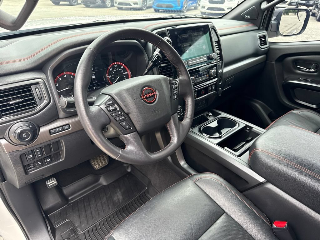 Used 2024 Nissan Titan PRO-4X w/ Pro-4x Convenience Package AWD/4WD image 2
