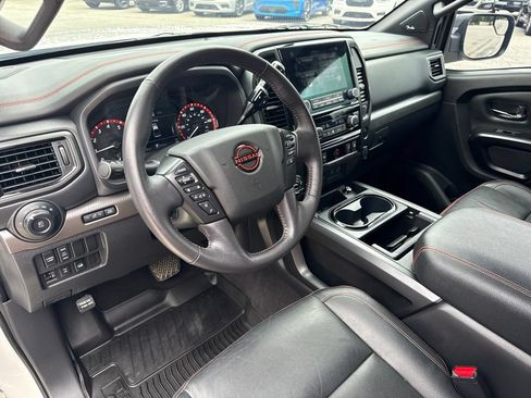 Used 2024 Nissan Titan PRO-4X w/ Pro-4x Convenience Package AWD/4WD image 2