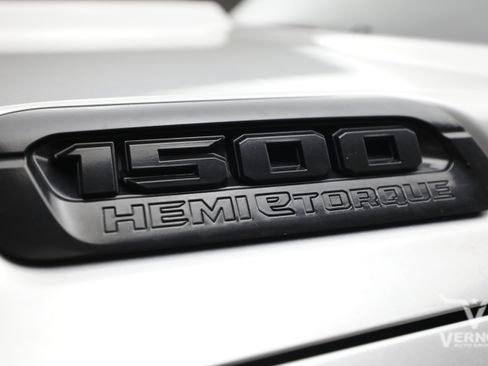Used 2024 RAM 1500 Big Horn AWD/4WD image 12