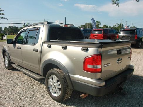 Used 2008 Ford Explorer Sport Trac XLT AWD/4WD image 8