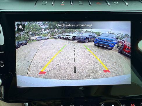 New 2026 Jeep Grand Cherokee L Limited RWD image 23
