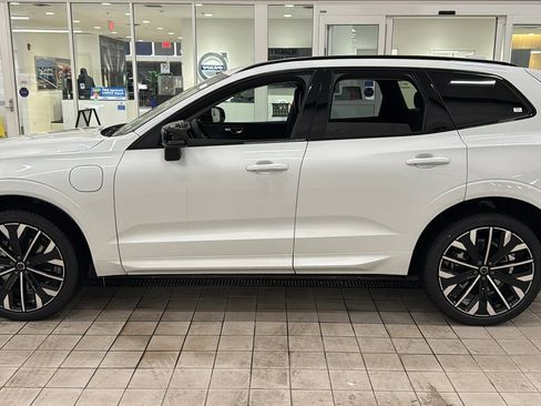 New 2026 Volvo XC60 T8 Ultra w/ Protection Package Premier image 8