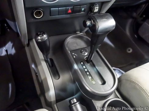 Used 2008 Jeep Wrangler Unlimited X AWD/4WD image 21