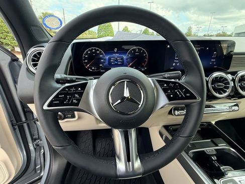 Used 2026 Mercedes-Benz GLB 250 image 29
