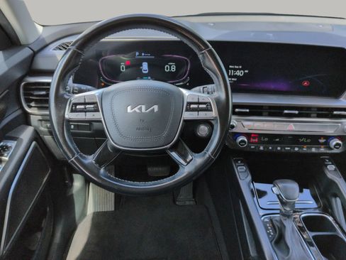 Used 2023 Kia Telluride S w/ S Sunroof Package FWD image 19