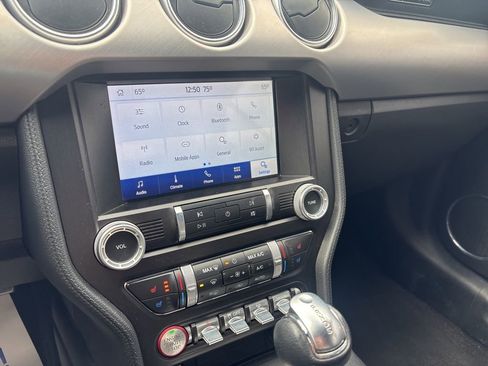 Used 2020 Ford Mustang Premium image 22