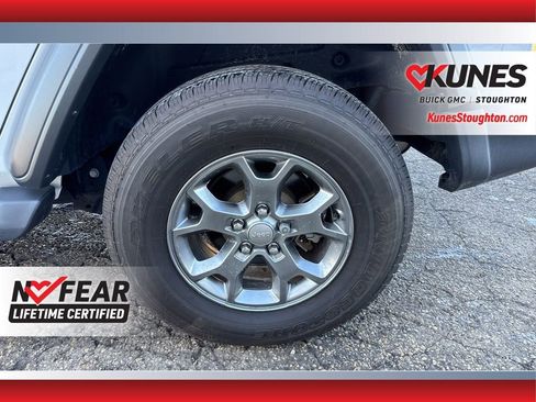 Used 2020 Jeep Wrangler Unlimited Sport image 18