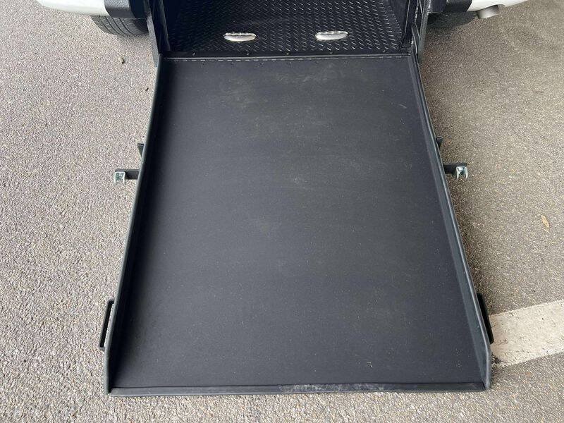 Used 2018 Dodge Grand Caravan SE FWD image 43