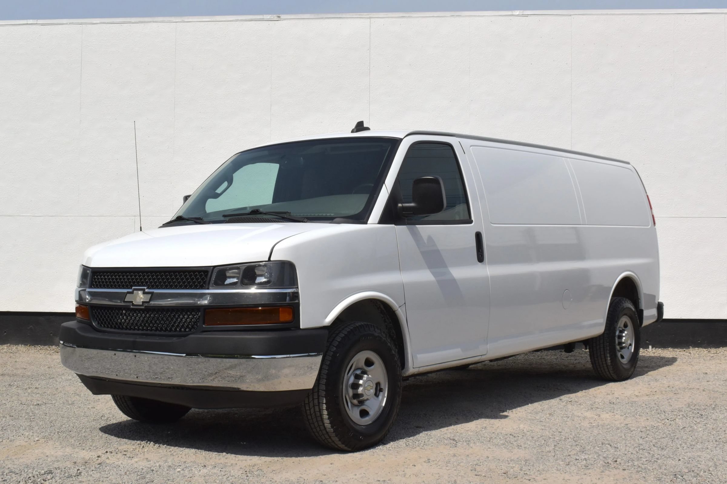 Used 2021 Chevrolet Express 2500 Extended w/ Driver Convenience Package RWD image 32