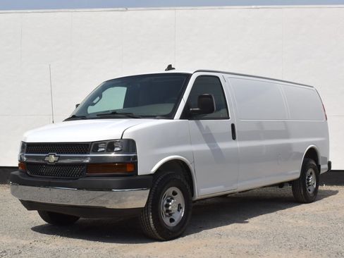 Used 2021 Chevrolet Express 2500 Extended w/ Driver Convenience Package RWD image 32