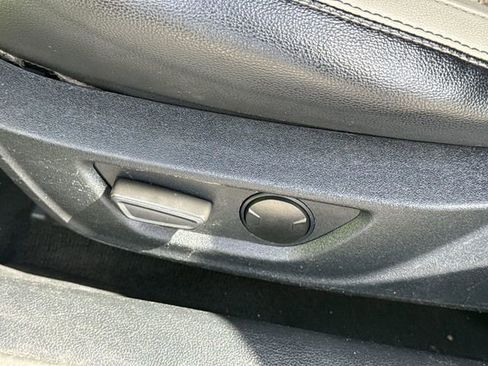 Used 2020 Ford Mustang Premium image 31