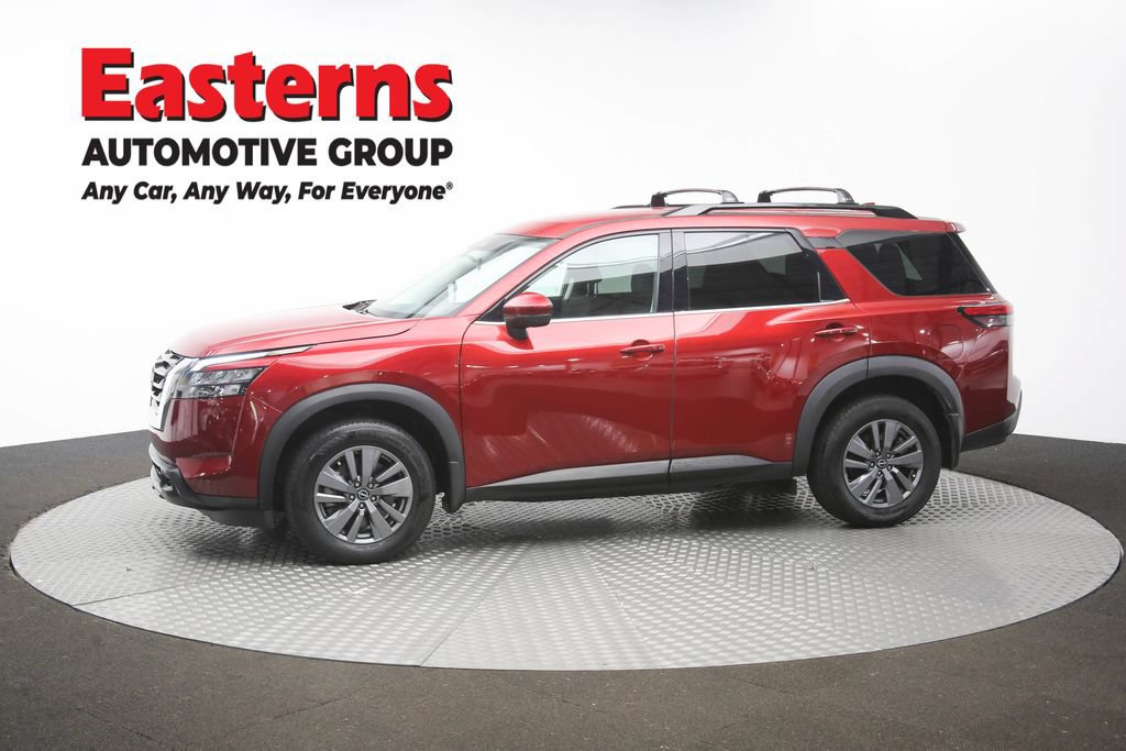 Used 2024 Nissan Pathfinder SV AWD/4WD image 61
