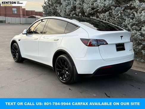 Used 2022 Tesla Model Y Long Range image 6