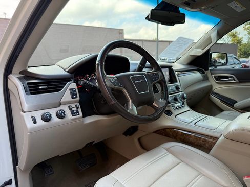 Used 2015 GMC Yukon Denali w/ Open Road Package image 11