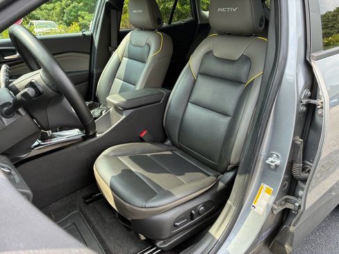 Used 2025 Chevrolet Trax ACTIV w/ Driver Confidence Package FWD image 6