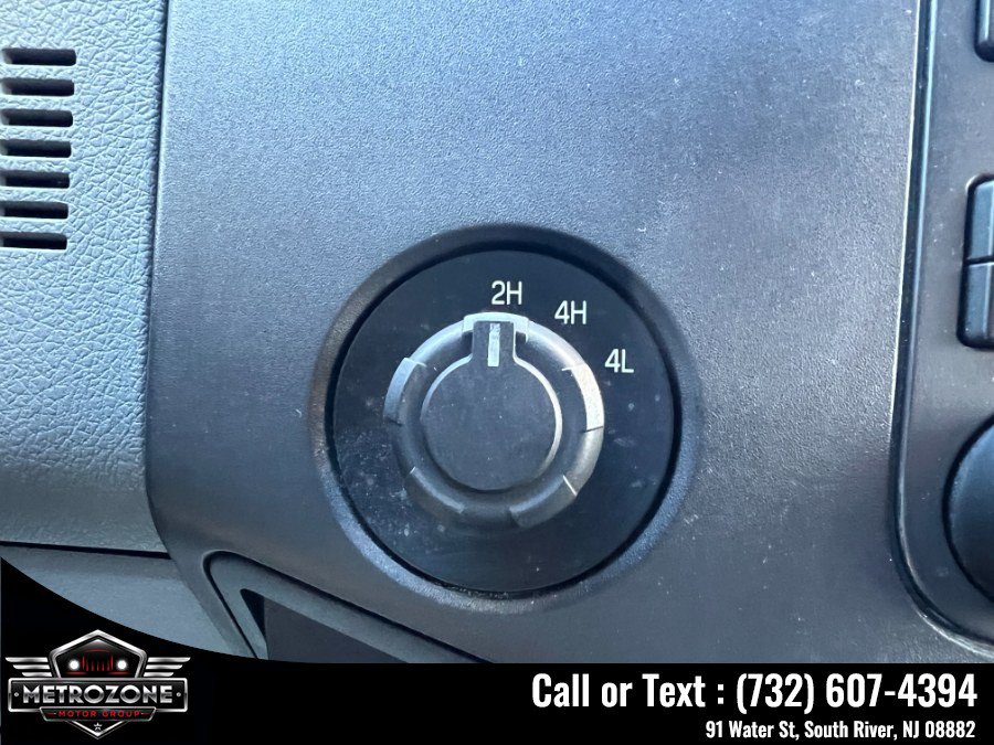 Used 2011 Ford F550 4x4 Regular Cab Super Duty w/ Payload Upgrade Pkg image 30