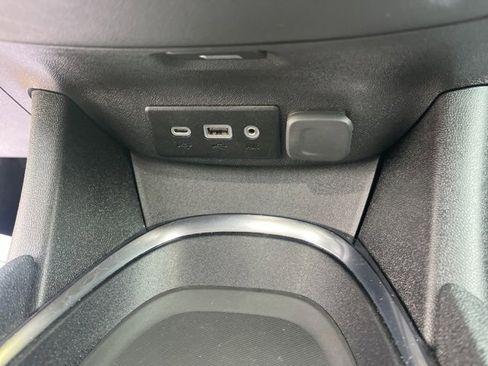 Used 2024 Chevrolet Malibu LT image 28