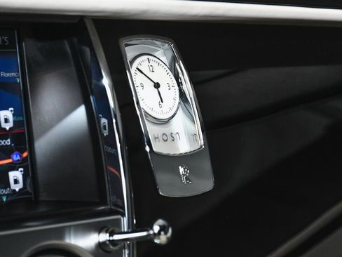 Used 2018 Rolls-Royce Ghost image 43