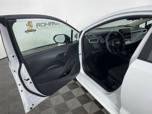 Used 2024 Toyota Corolla LE FWD image 18