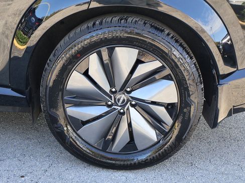 Used 2024 Nissan Ariya AWD image 22