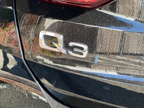 Used 2021 Audi Q3 2.0T Premium Plus w/ Premium Plus Package image 21