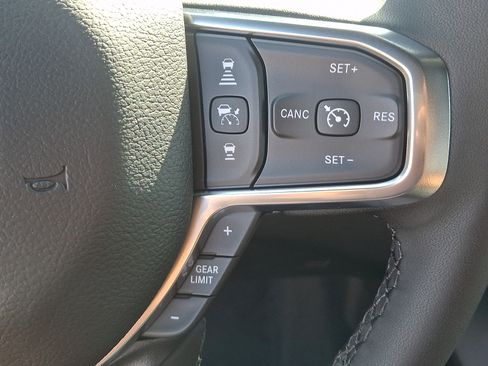 New 2026 RAM 1500 Laramie w/ Laramie Preferred Package AWD/4WD image 18