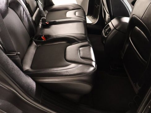 Used 2021 Jeep Cherokee Latitude Plus image 14