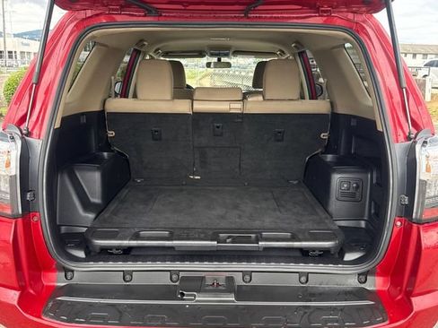 Used 2016 Toyota 4Runner SR5 RWD image 14