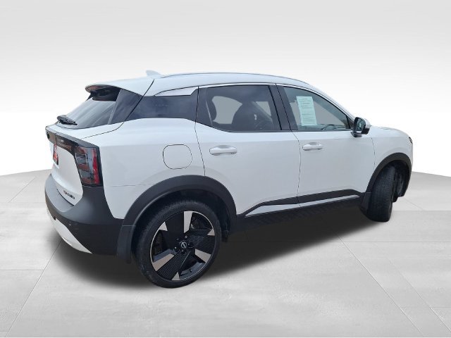 Certified 2025 Nissan Kicks SR AWD/4WD image 8