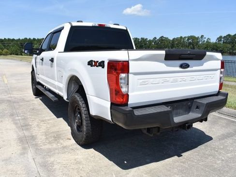 Used 2022 Ford F250 XL w/ Power Equipment Group AWD/4WD image 8