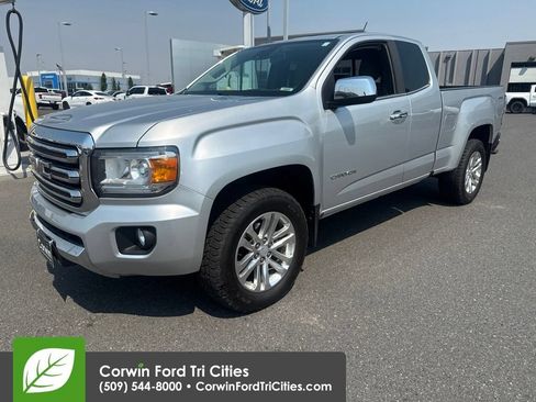 Used 2017 GMC Canyon SLT w/ Driver Alert Package AWD/4WD image 3