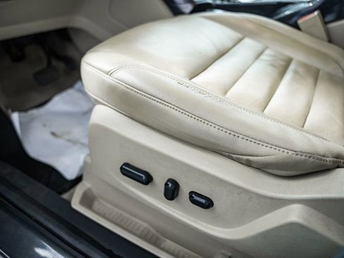 Used 2015 Ford Escape Titanium image 34