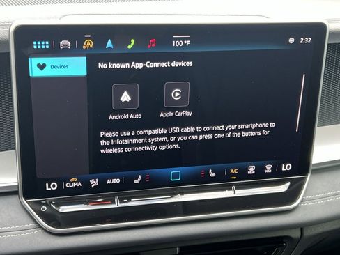 New 2025 Volkswagen Tiguan SE image 26