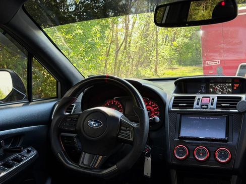 Used 2015 Subaru WRX Limited AWD/4WD image 18