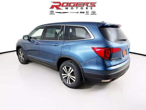 Used 2017 Honda Pilot EX image 6