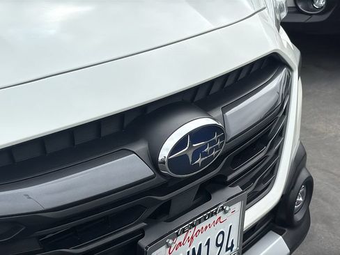 Certified 2025 Subaru Outback Limited AWD/4WD image 9