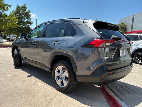 Used 2025 Toyota RAV4 XLE FWD image 8