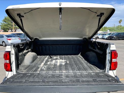 Used 2014 GMC Sierra 1500 SLT w/ SLT Crew Cab Value Package AWD/4WD image 28