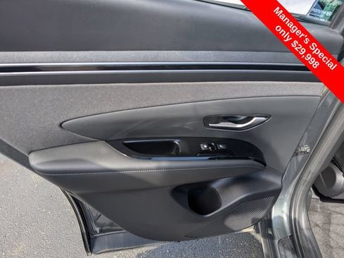 Certified 2024 Hyundai Tucson Limited AWD/4WD image 11