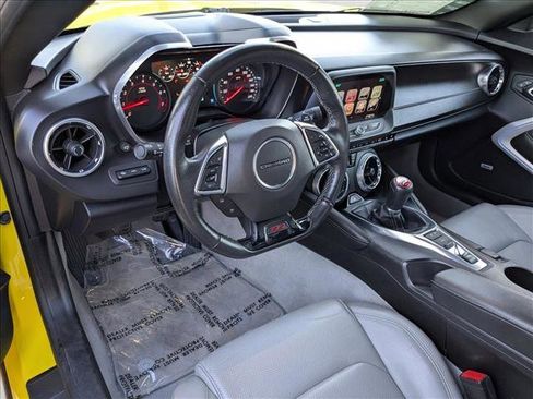 Used 2016 Chevrolet Camaro SS image 10
