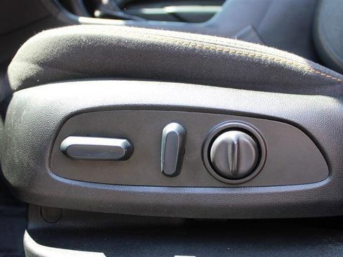 Used 2023 Chevrolet Equinox LT AWD/4WD image 11