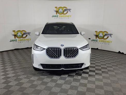Certified 2025 BMW X3 xDrive30i AWD/4WD image 2