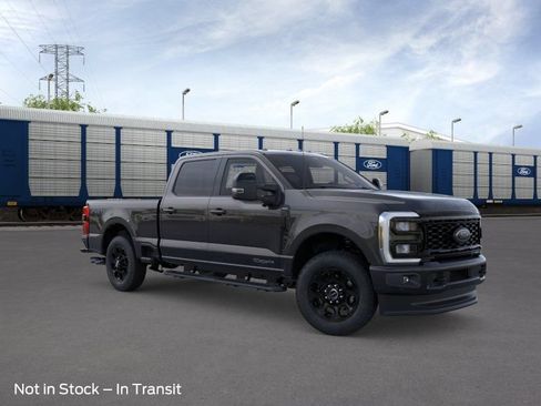 New 2026 Ford F250 Lariat w/ Black Appearance Package AWD/4WD image 7