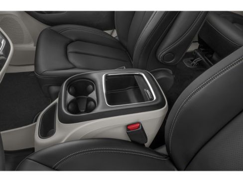 Used 2024 Chrysler Pacifica Limited FWD image 11