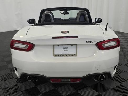 Used 2017 FIAT 124 Spider Abarth RWD image 4