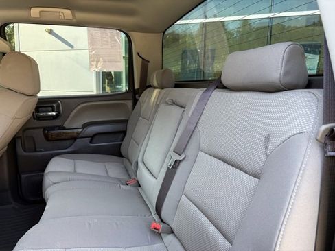 Used 2018 Chevrolet Silverado 1500 LT w/ All Star Edition image 28