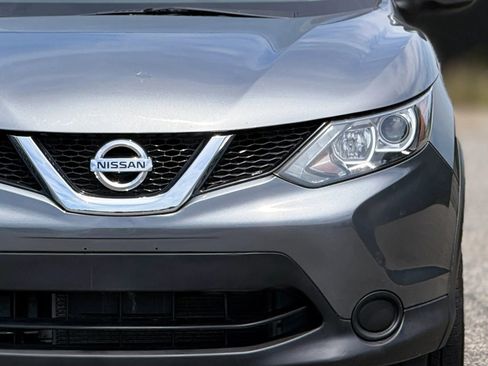 Used 2017 Nissan Rogue Sport SV AWD/4WD image 12