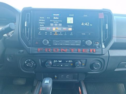 Certified 2025 Nissan Frontier PRO-4X AWD/4WD image 15
